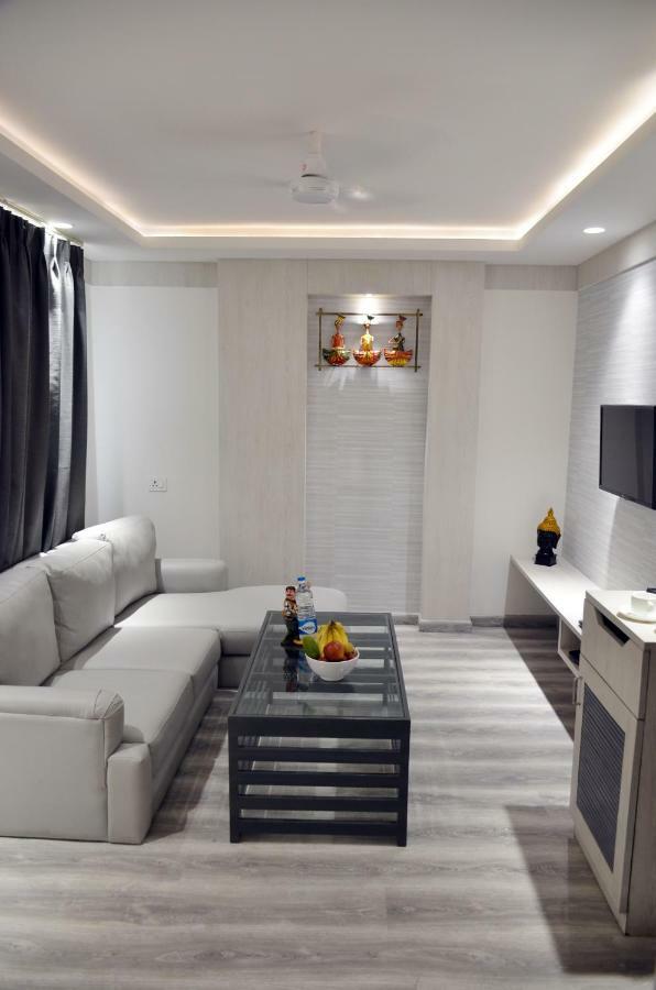 Hotel Radiance Барейли Екстериор снимка